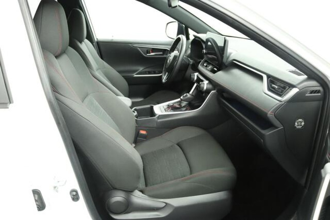 Toyota RAV4 - foto 10