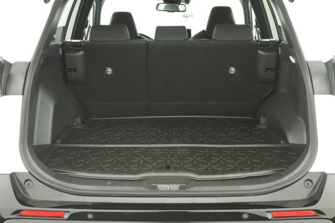 Toyota RAV4 - foto 18