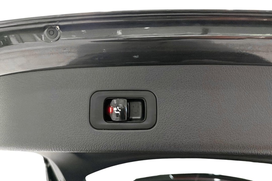 Mercedes-Benz GLC 300e 4MATIC AMG - foto 18