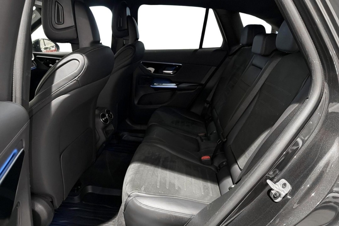 Mercedes-Benz GLC 300e 4MATIC AMG - foto 6