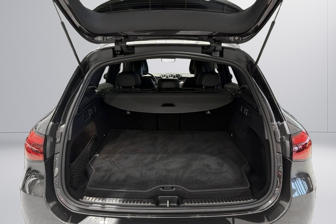 Mercedes-Benz GLC 300e 4MATIC AMG - foto 22