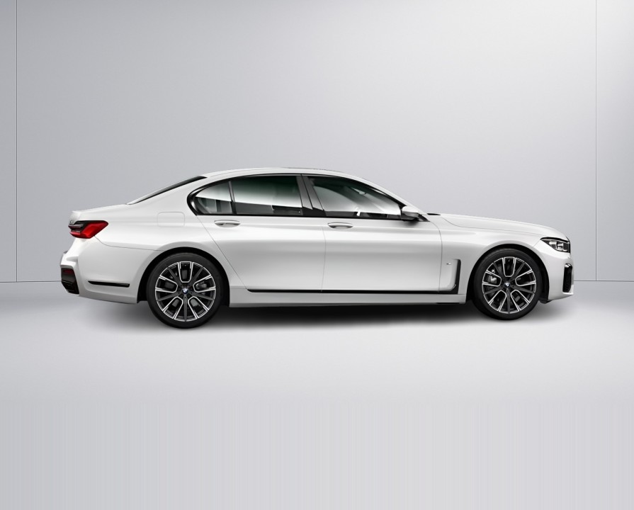 BMW Seria 7 xDrive740d M-Sport (2)