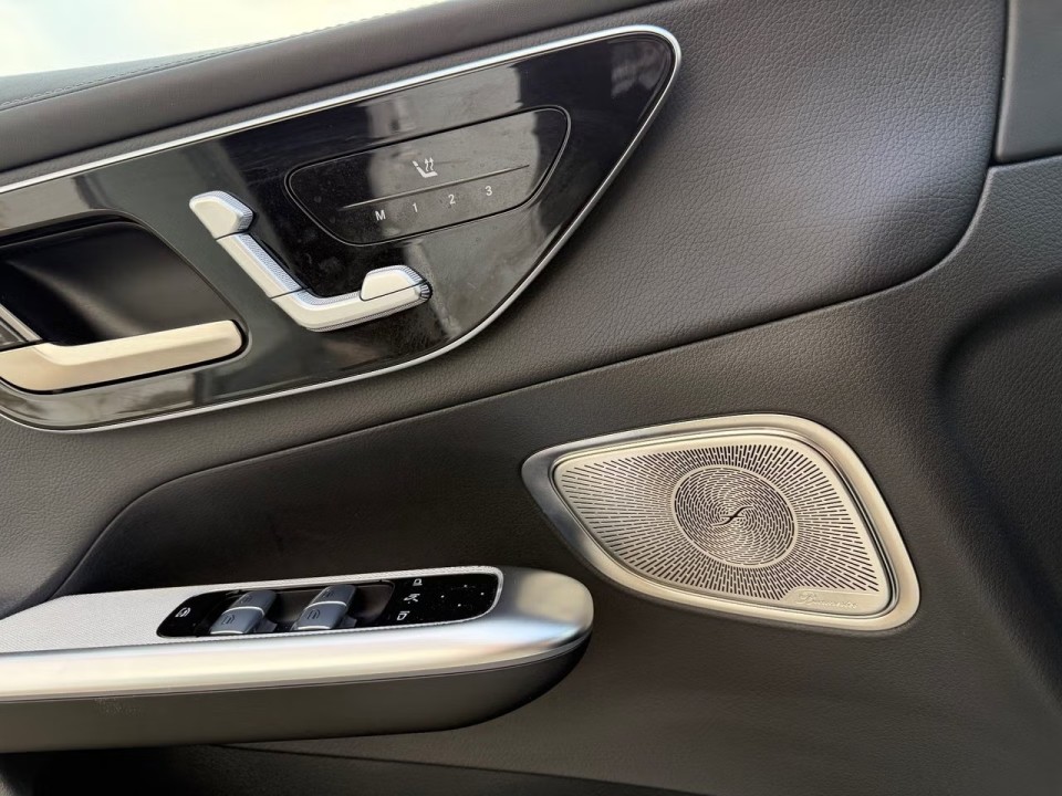 Mercedes-Benz GLC 300e 4MATIC AMG - foto 13