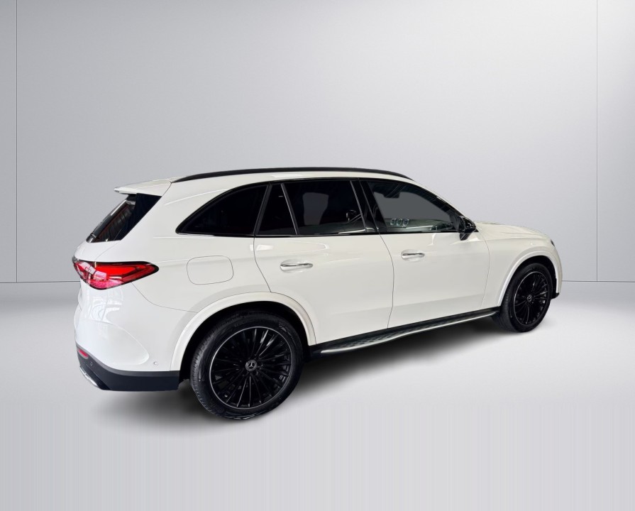 Mercedes-Benz GLC 200 4MATIC AMG (3)