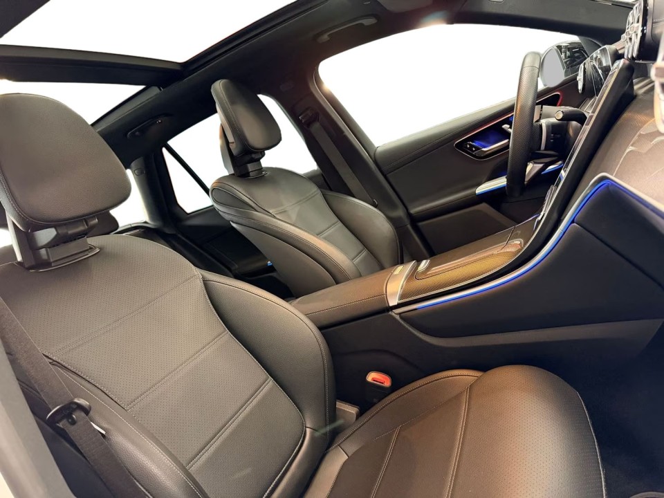 Mercedes-Benz GLC 200 4MATIC AMG - foto 16