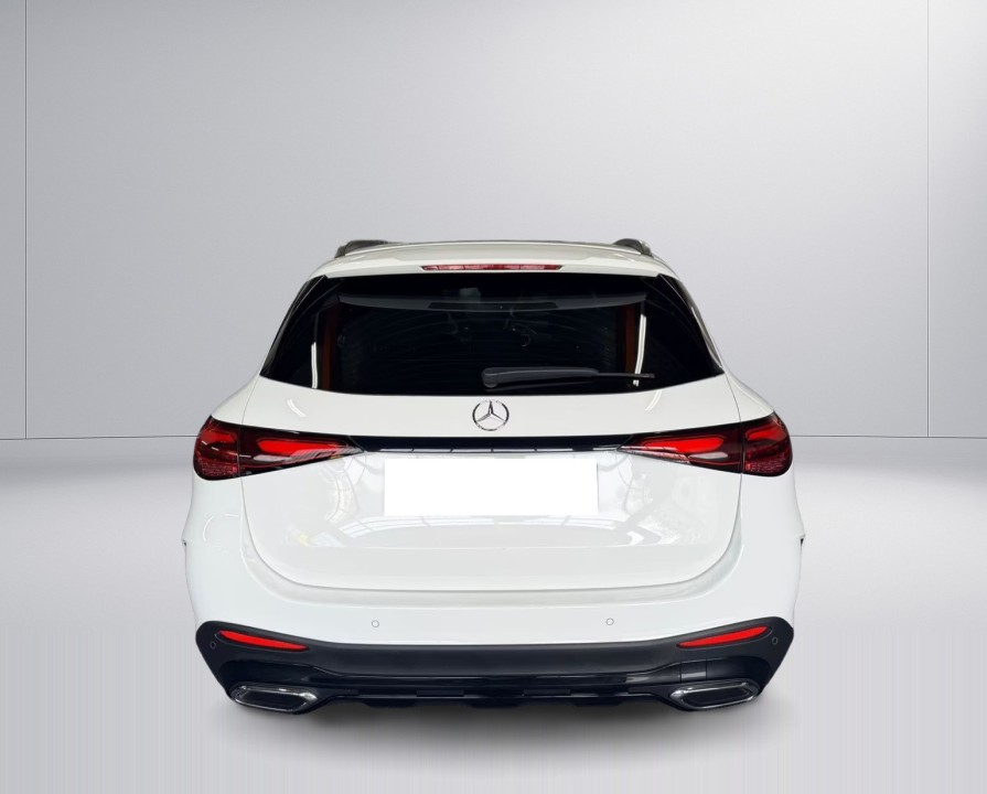 Mercedes-Benz GLC 200 4MATIC AMG (5)