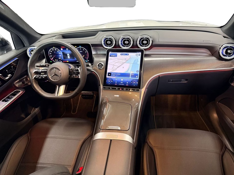 Mercedes-Benz GLC 200 4MATIC AMG - foto 18