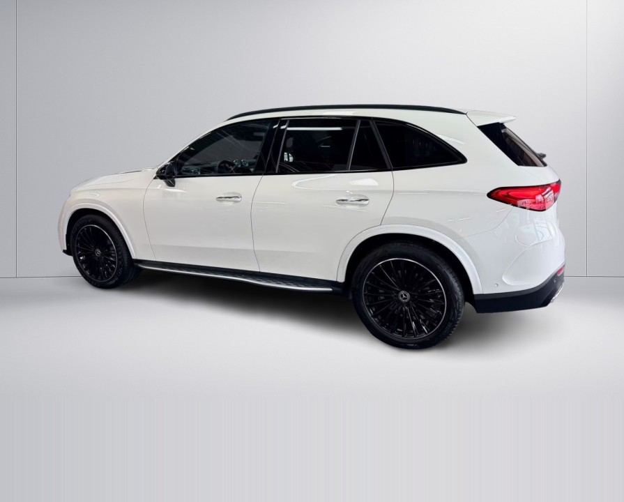 Mercedes-Benz GLC 200 4MATIC AMG - foto 7