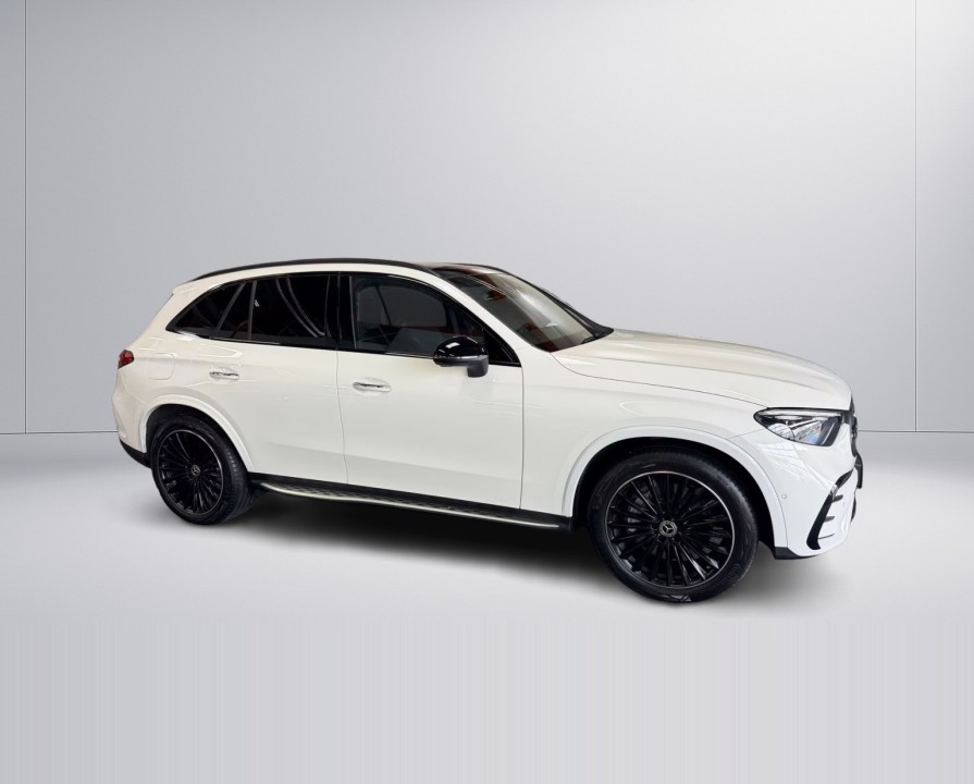 Mercedes-Benz GLC 200 4MATIC AMG (2)