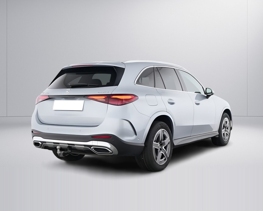 Mercedes-Benz GLC 300e 4MATIC (2)