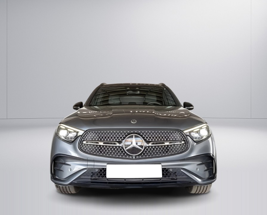 Mercedes-Benz GLC 200 4MATIC AMG (2)