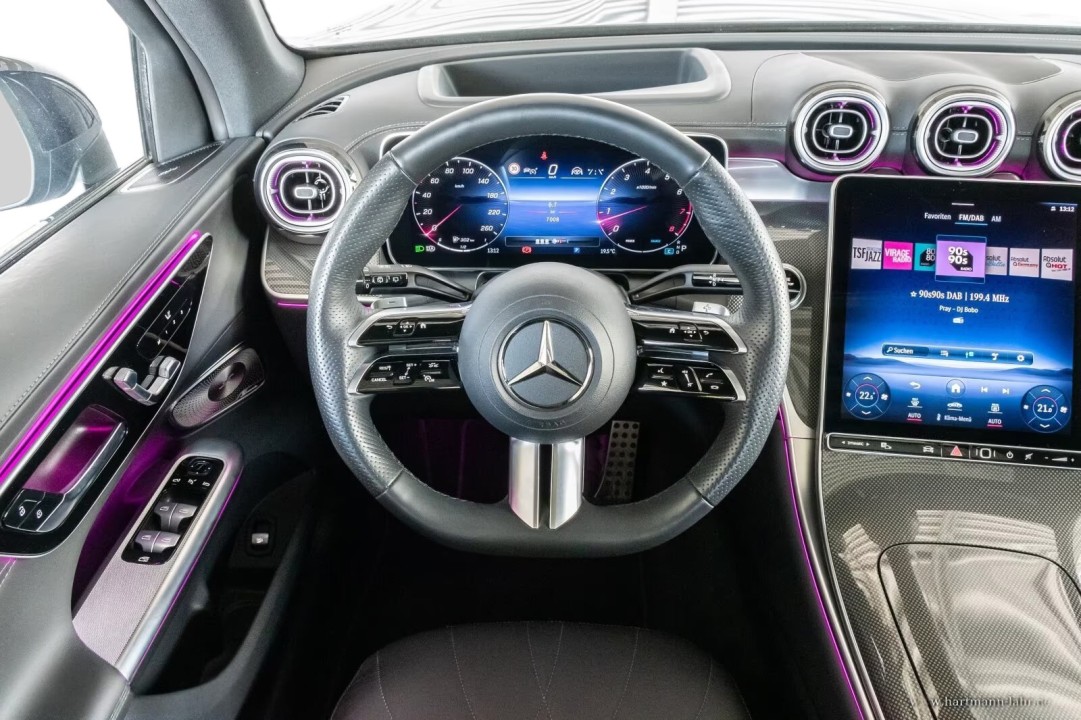 Mercedes-Benz GLC 200 4MATIC AMG - foto 6