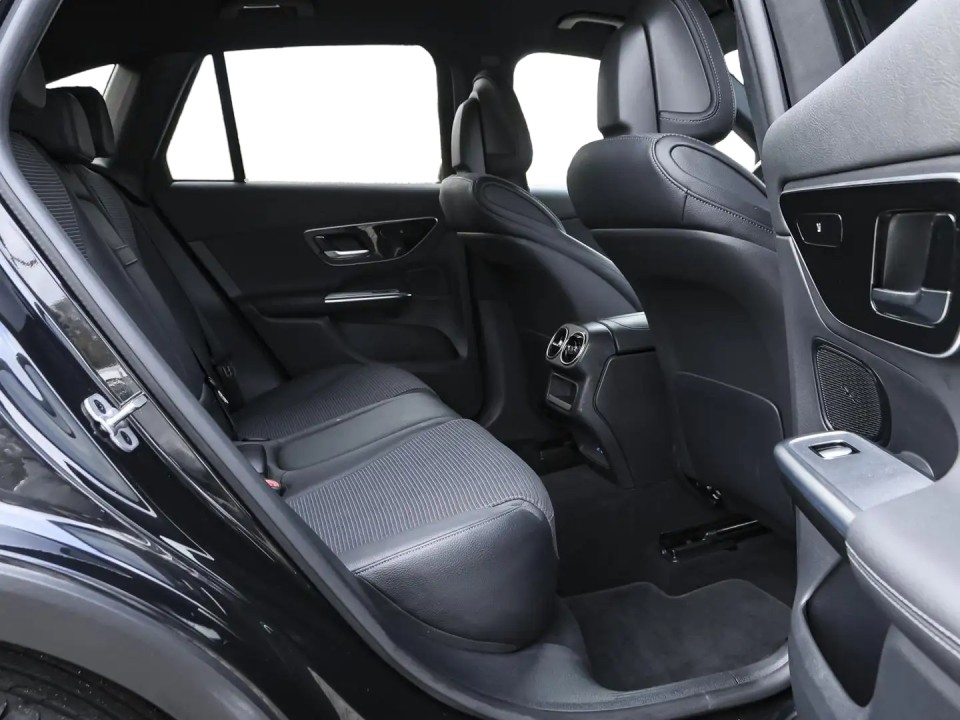 Mercedes-Benz GLC 220d 4MATIC (5)