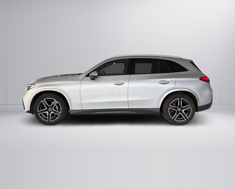 Mercedes-Benz GLC 200 4MATIC AMG (5)