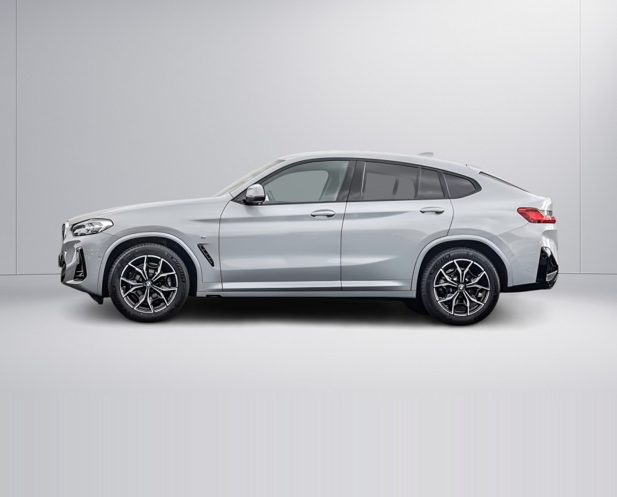 BMW X4 xDrive20i M-Sport (2)