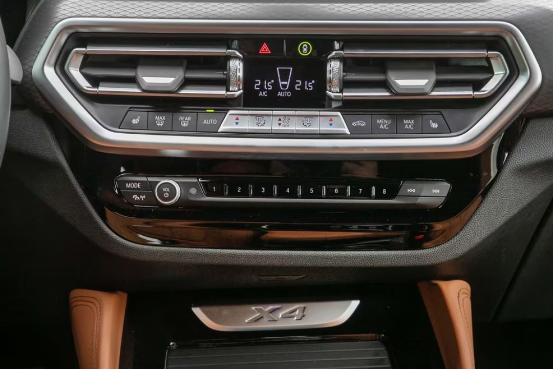 BMW X4 xDrive20i M-Sport - foto 11