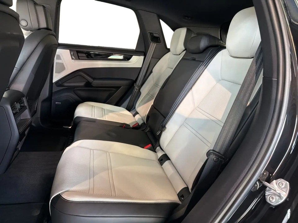 Porsche Cayenne E-Hybrid - foto 18