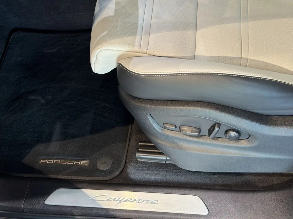 Porsche Cayenne E-Hybrid - foto 23
