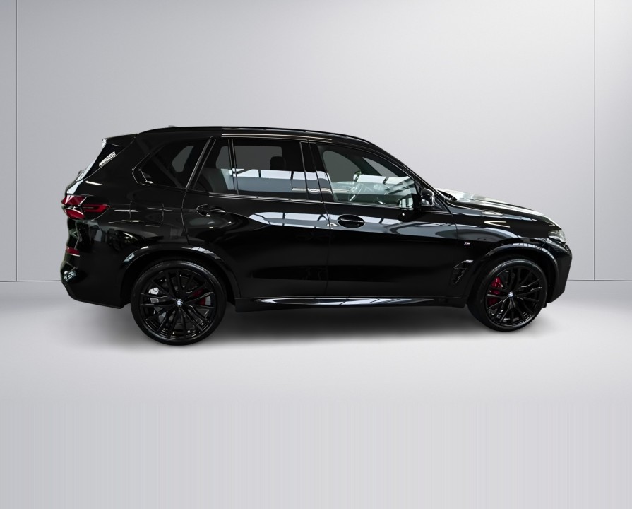 BMW X5 xDrive40d M-Sport (2)