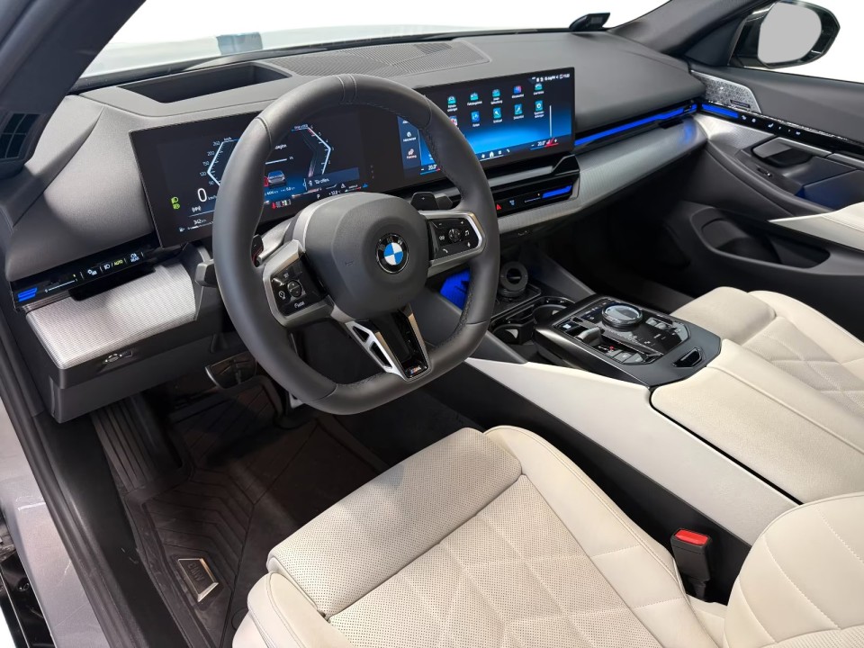 BMW Seria 5 540d xDrive M-Sport - foto 6