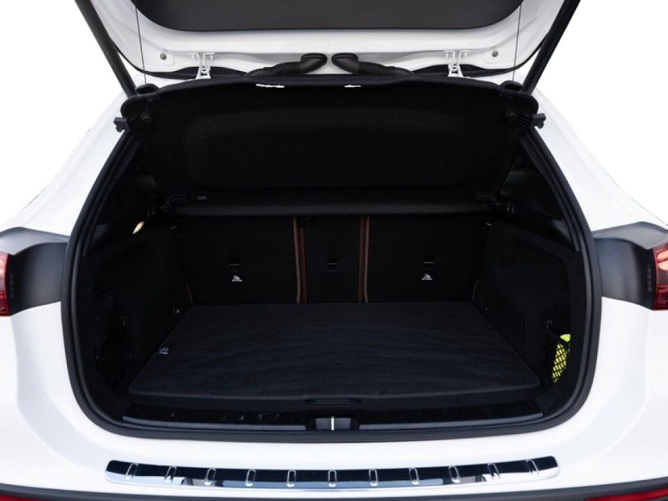 Mercedes-Benz GLA 220d 4MATIC AMG Line - foto 27