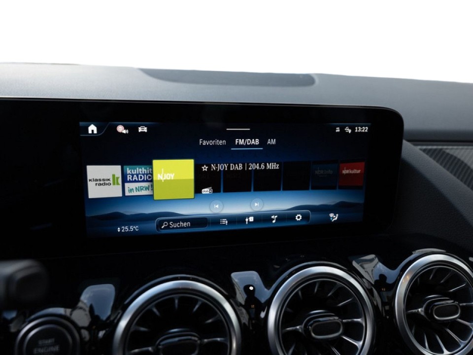 Mercedes-Benz GLA 220d 4MATIC AMG Line - foto 18