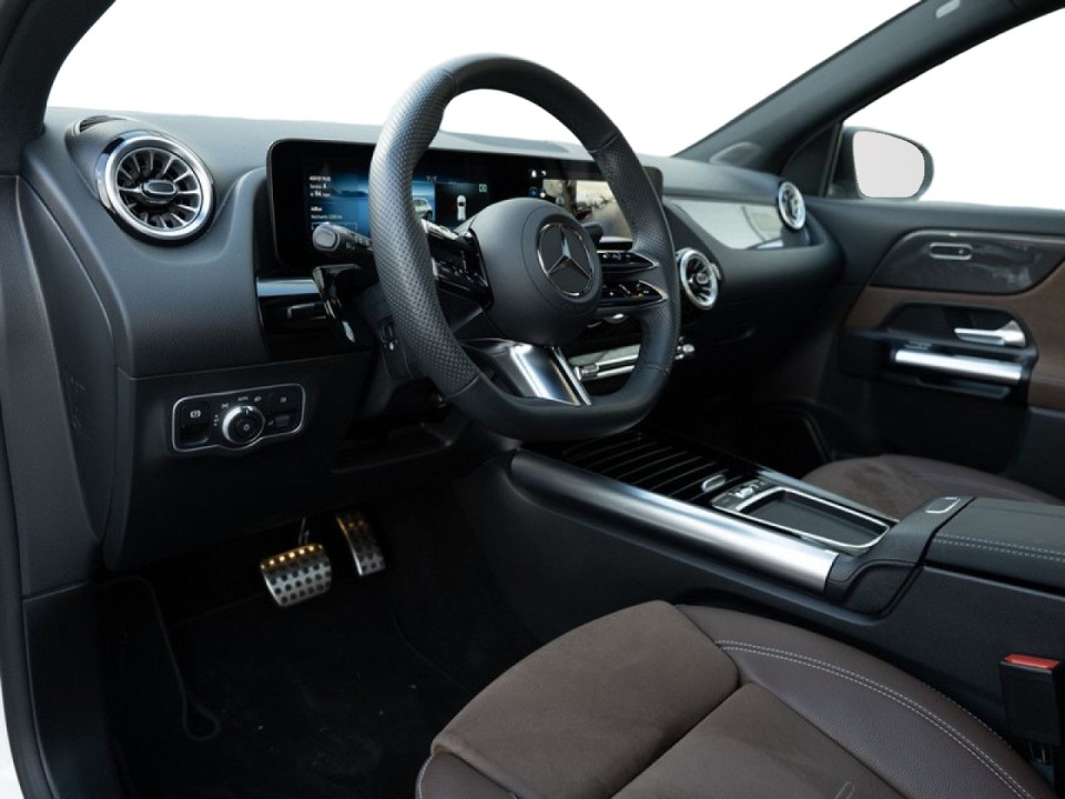 Mercedes-Benz GLA 220d 4MATIC AMG Line - foto 7