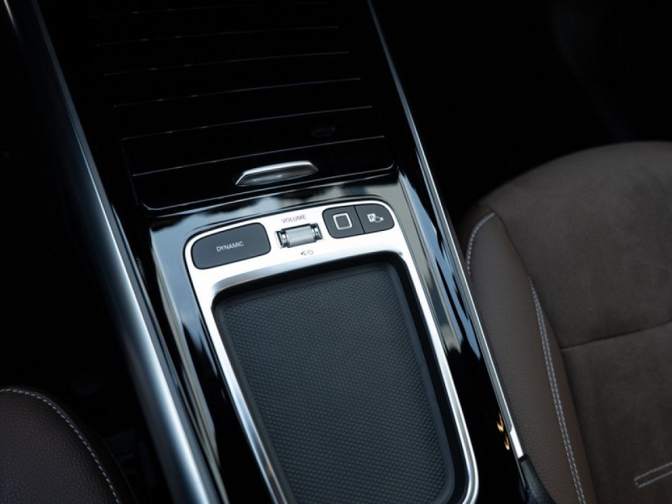 Mercedes-Benz GLA 220d 4MATIC AMG Line - foto 14