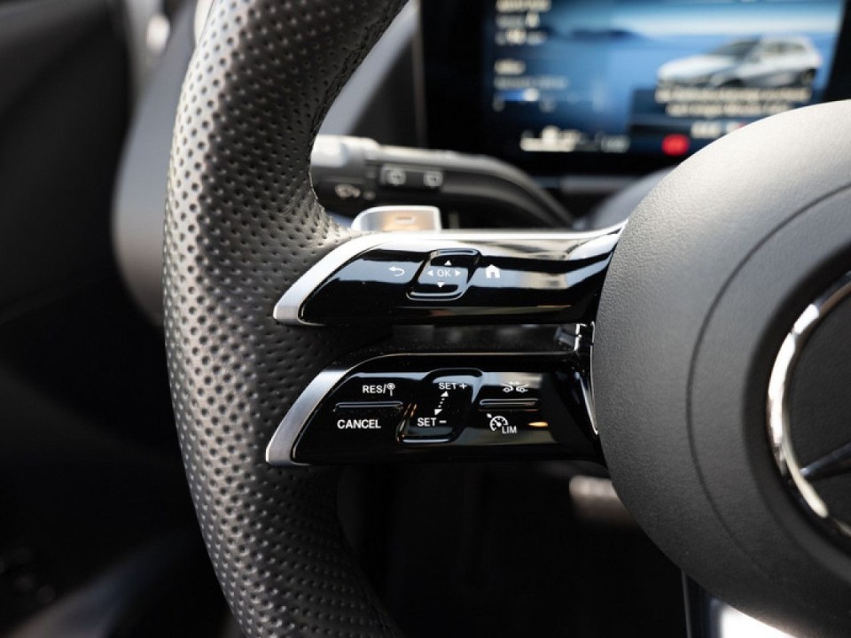 Mercedes-Benz GLA 220d 4MATIC AMG Line - foto 11