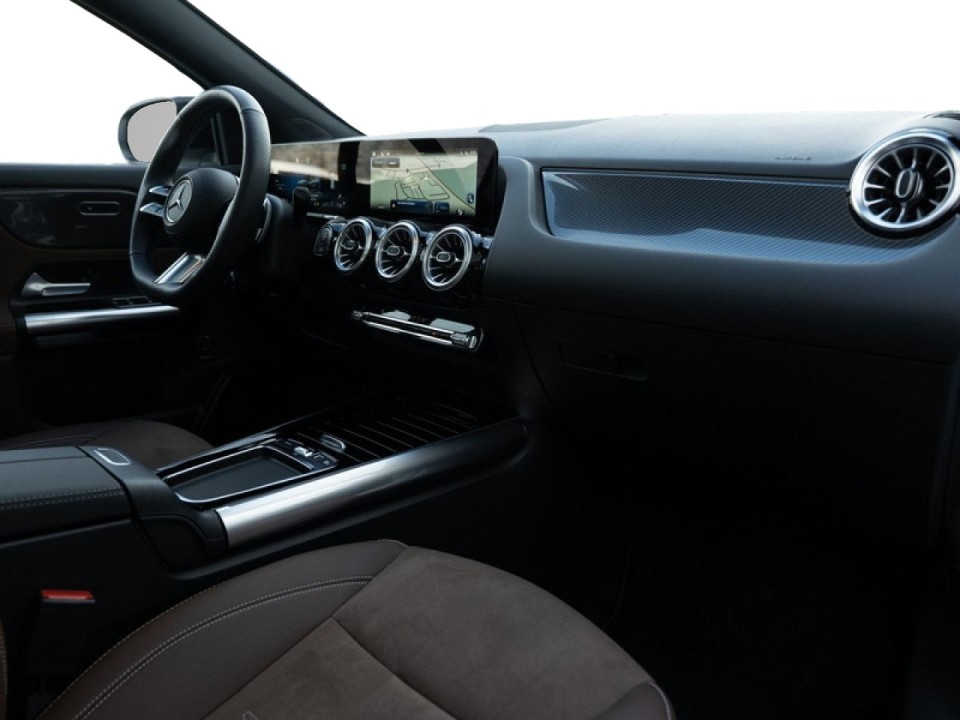 Mercedes-Benz GLA 220d 4MATIC AMG Line - foto 8