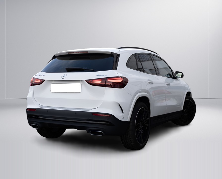 Mercedes-Benz GLA 220d 4MATIC AMG Line (2)