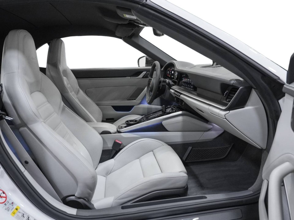 Porsche 911 Turbo S - foto 11