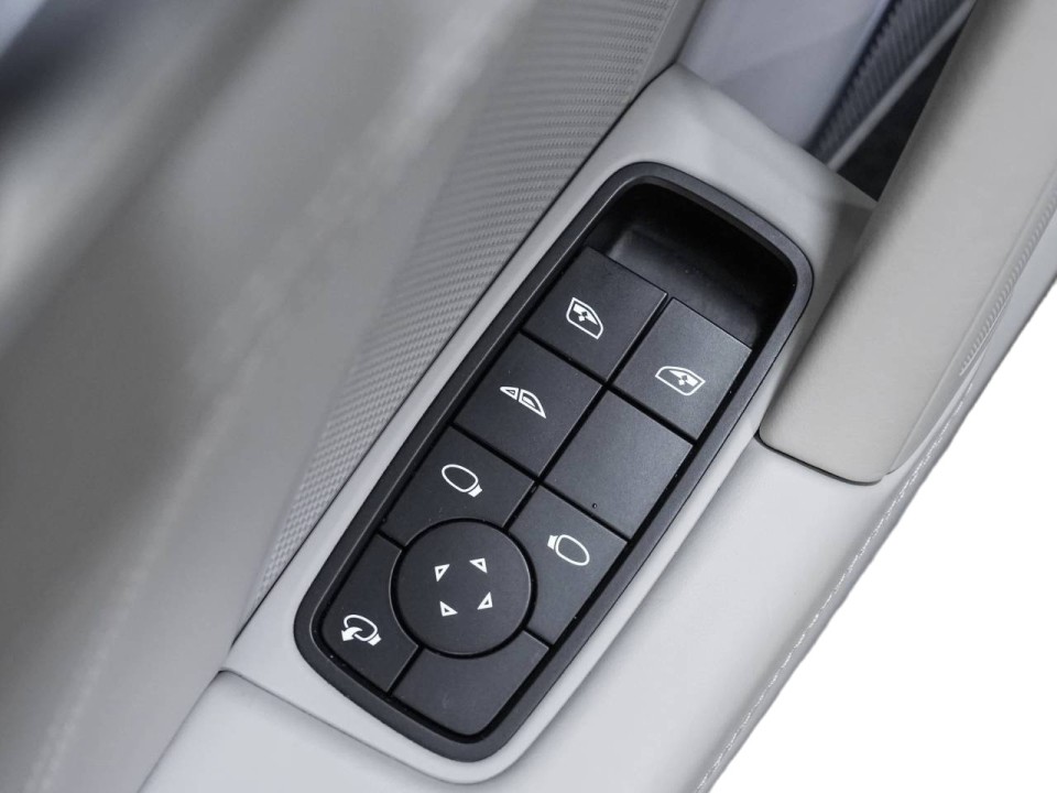 Porsche 911 Turbo S - foto 27