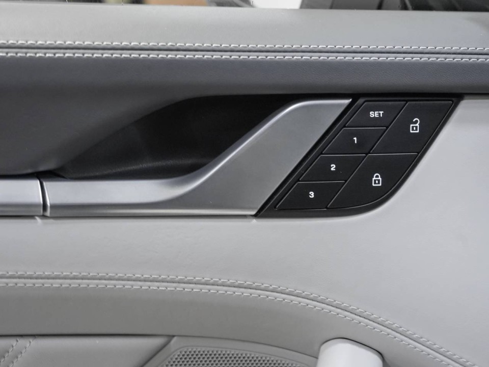 Porsche 911 Turbo S - foto 30