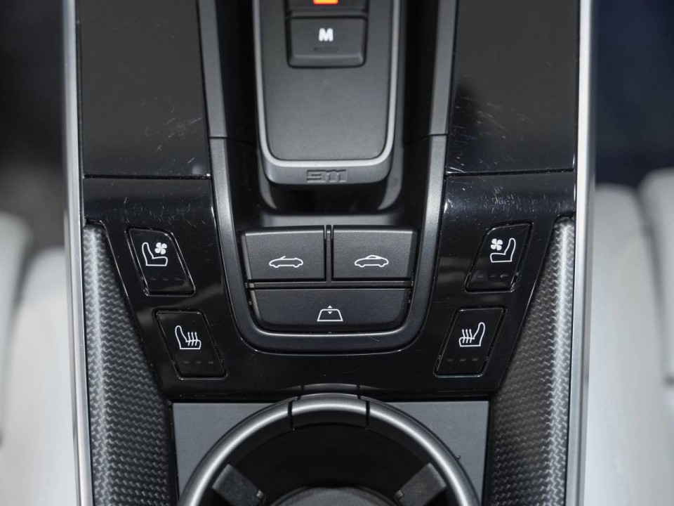 Porsche 911 Turbo S - foto 18