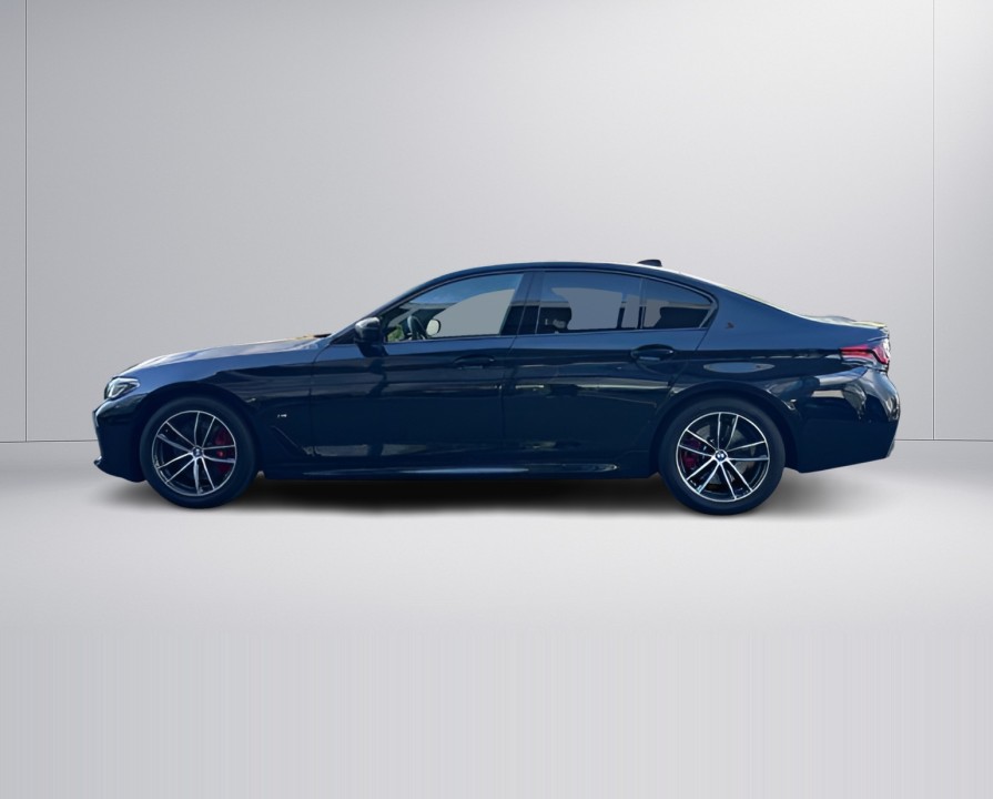 BMW Seria 5 520d xDrive (5)