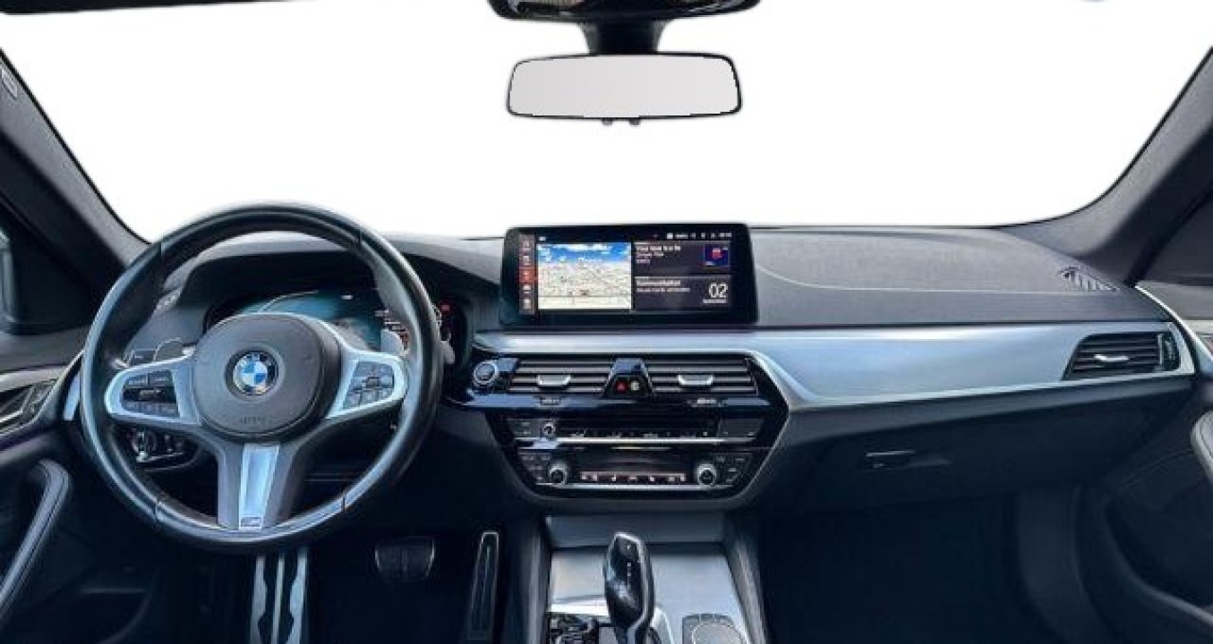 BMW Seria 5 520d xDrive - foto 10
