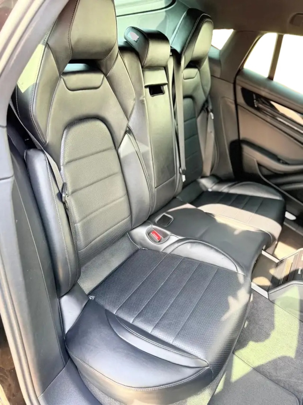 Porsche Panamera - foto 12