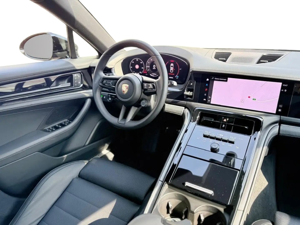 Porsche Panamera - foto 16