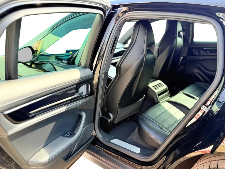 Porsche Panamera - foto 11