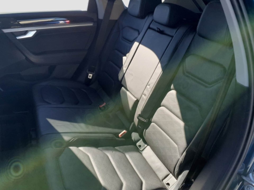 Volkswagen Touareg Elegance - foto 10