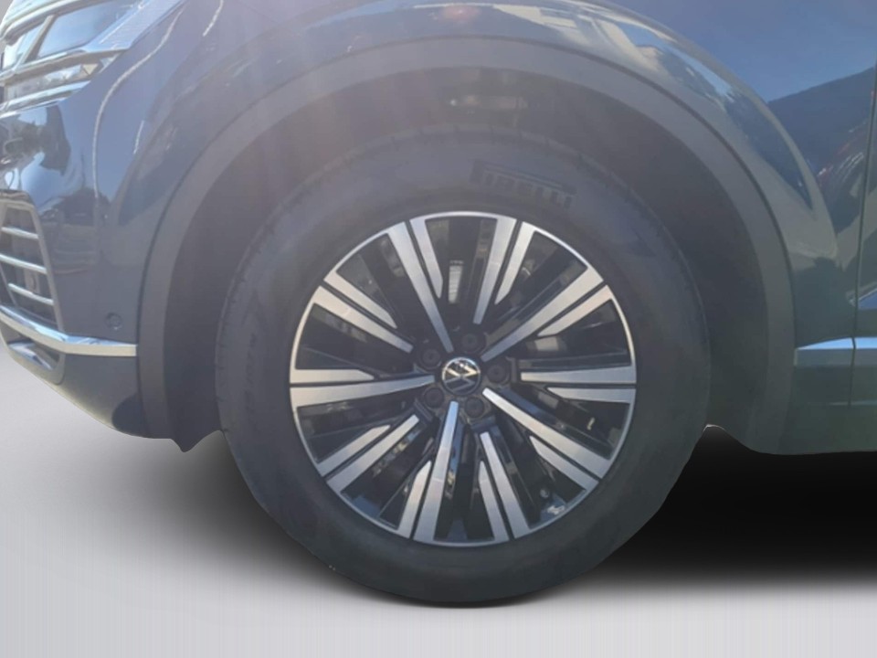 Volkswagen Touareg Elegance - foto 21
