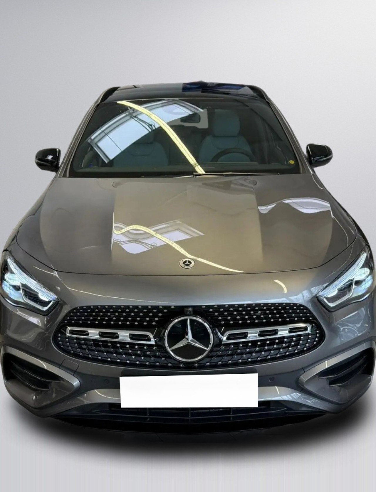 Mercedes-Benz GLA 220d 4MATIC AMG (2)