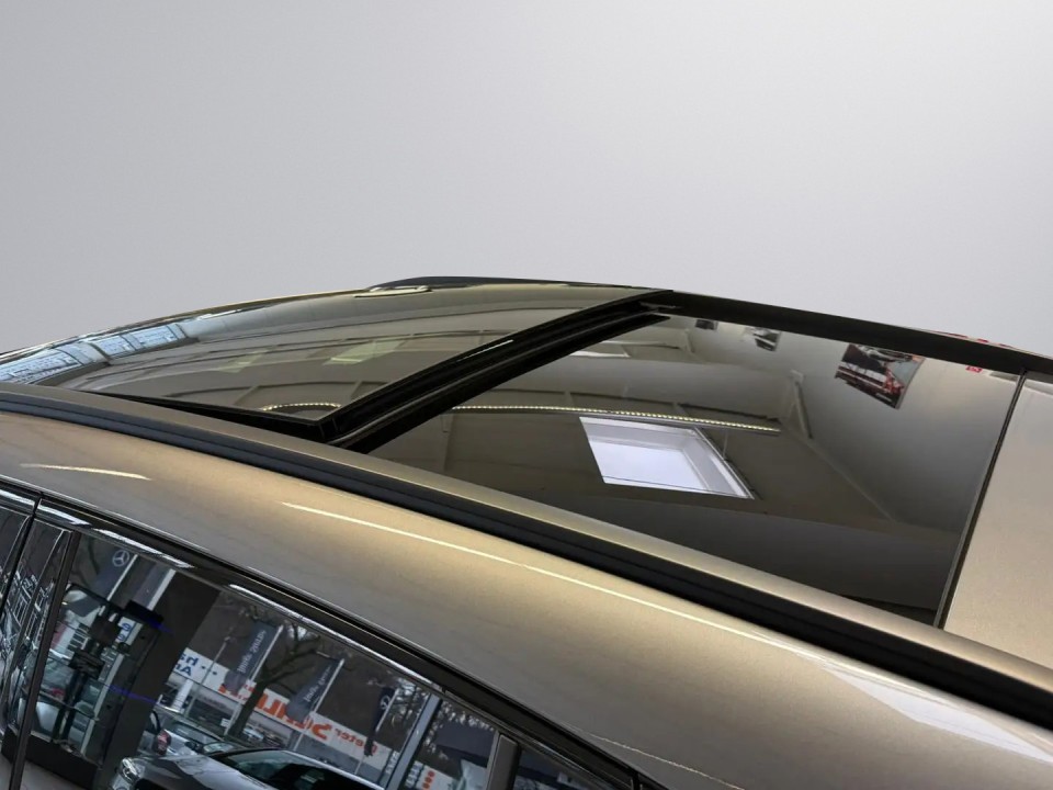 Mercedes-Benz GLA 220d 4MATIC AMG - foto 25