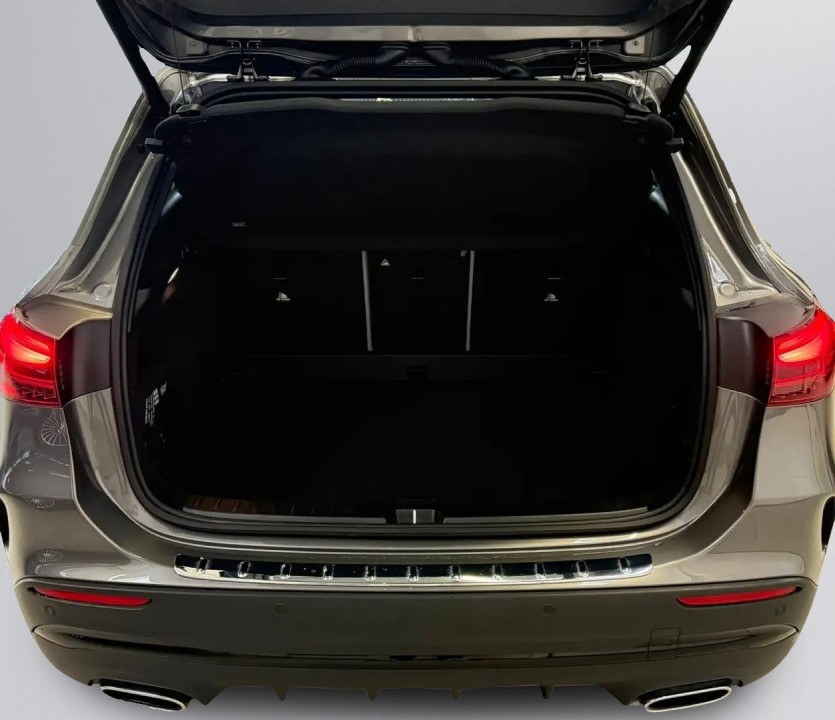 Mercedes-Benz GLA 220d 4MATIC AMG - foto 27