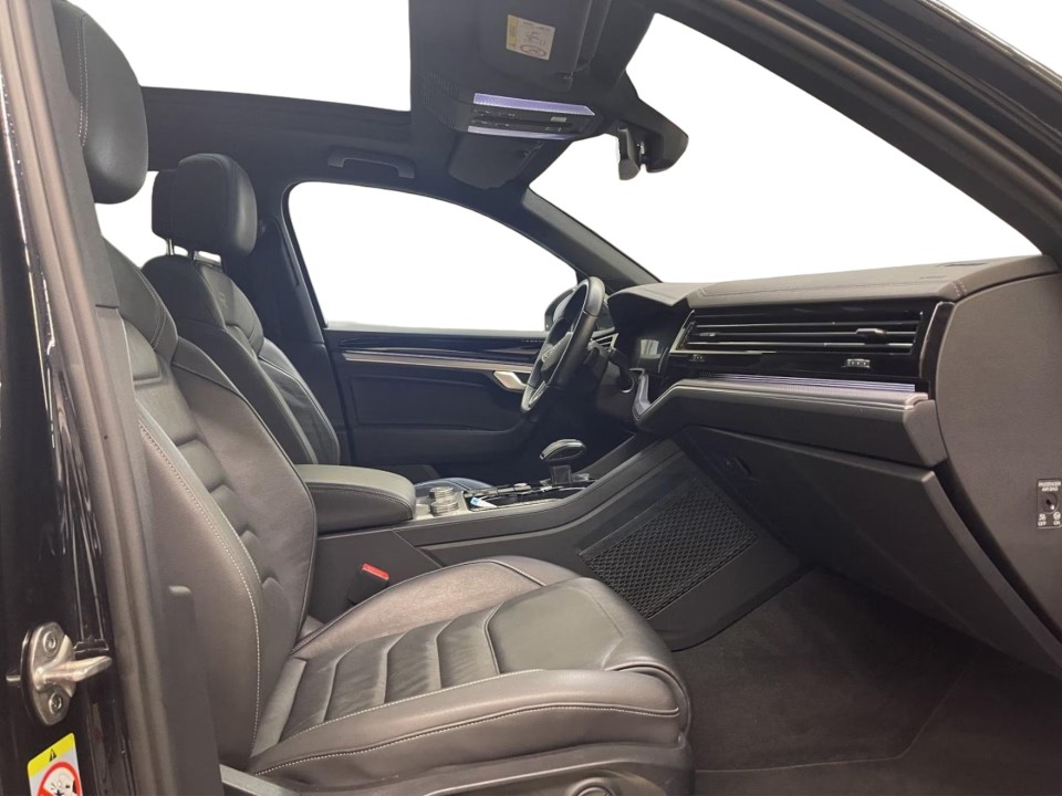 Volkswagen Touareg R-Line 4Motion - foto 14