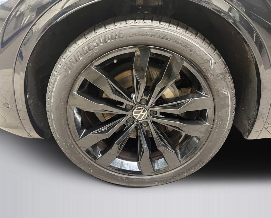 Volkswagen Touareg R-Line 4Motion - foto 24