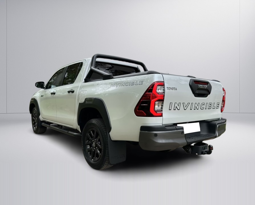 Toyota Hilux Invincible - foto 8