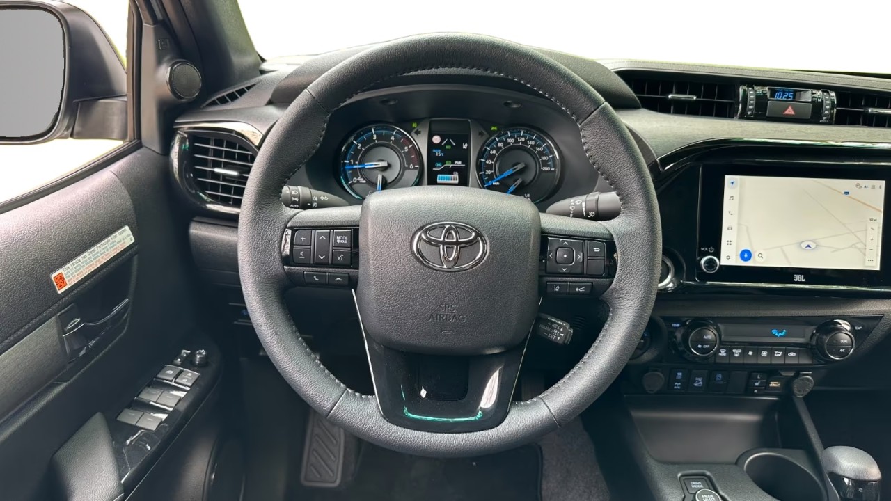 Toyota Hilux Invincible - foto 15