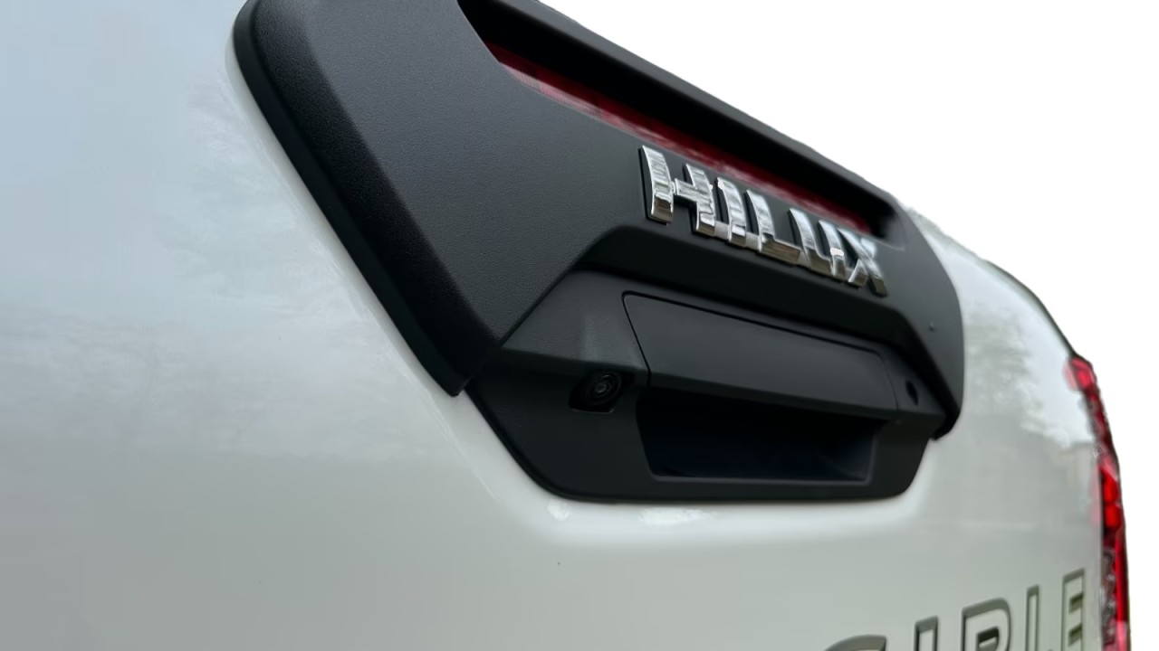 Toyota Hilux Invincible - foto 26